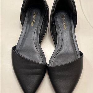 Calvin Klein Women's Black Pointed Flats